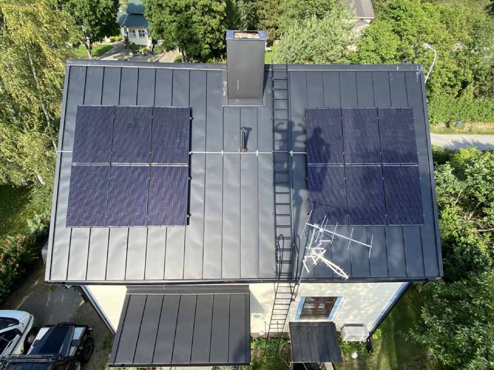 Aurinkosähköjärjestelmät, Sähköhuolto Ari Tuomi Oy, Turku