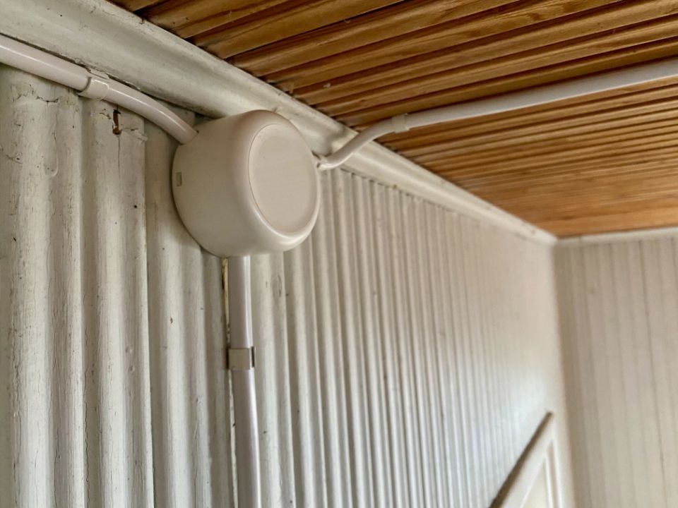 sähköjohdot katonrajassa